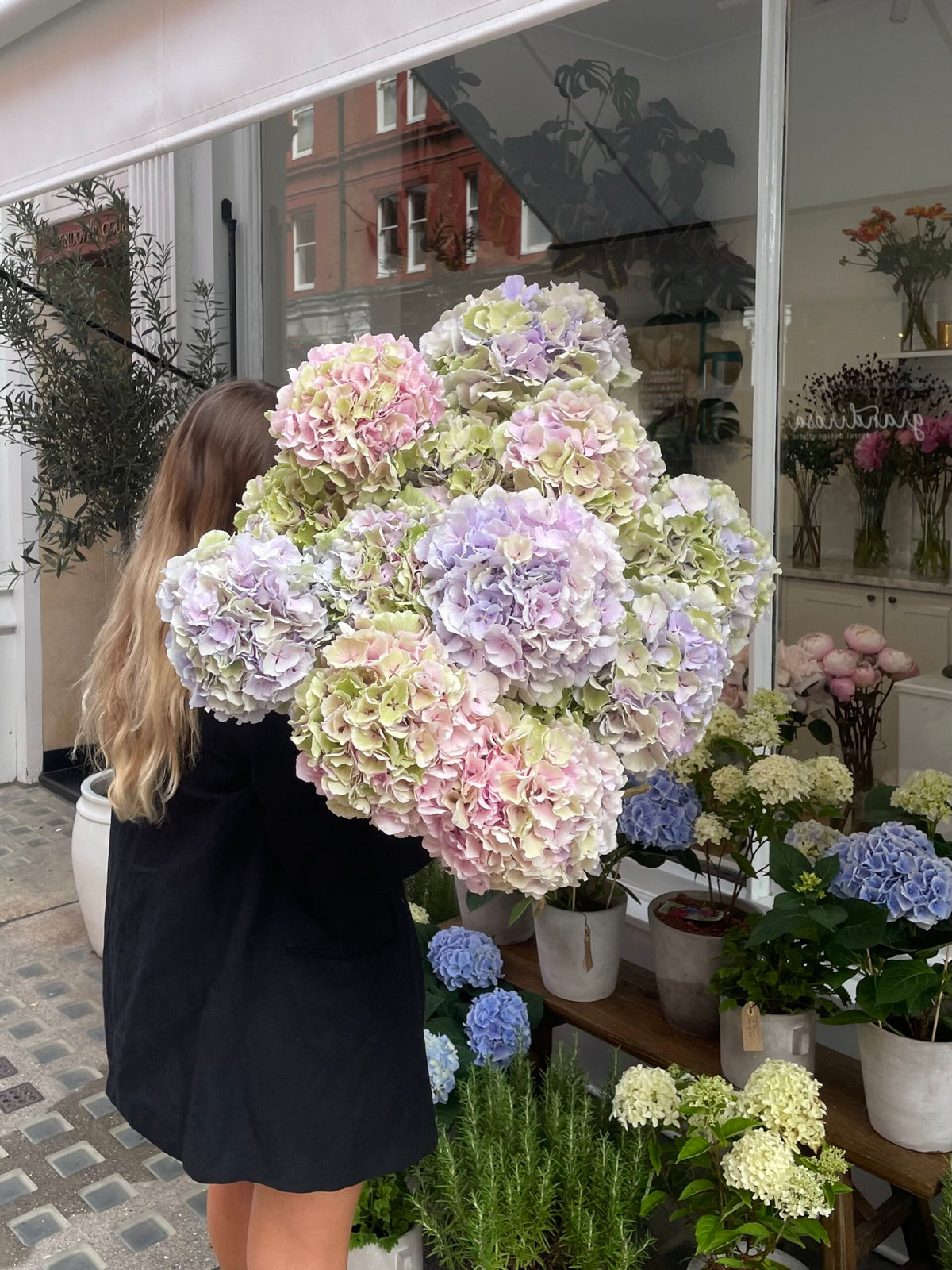 PASTEL HYDRANGEA BOUQUET image 1