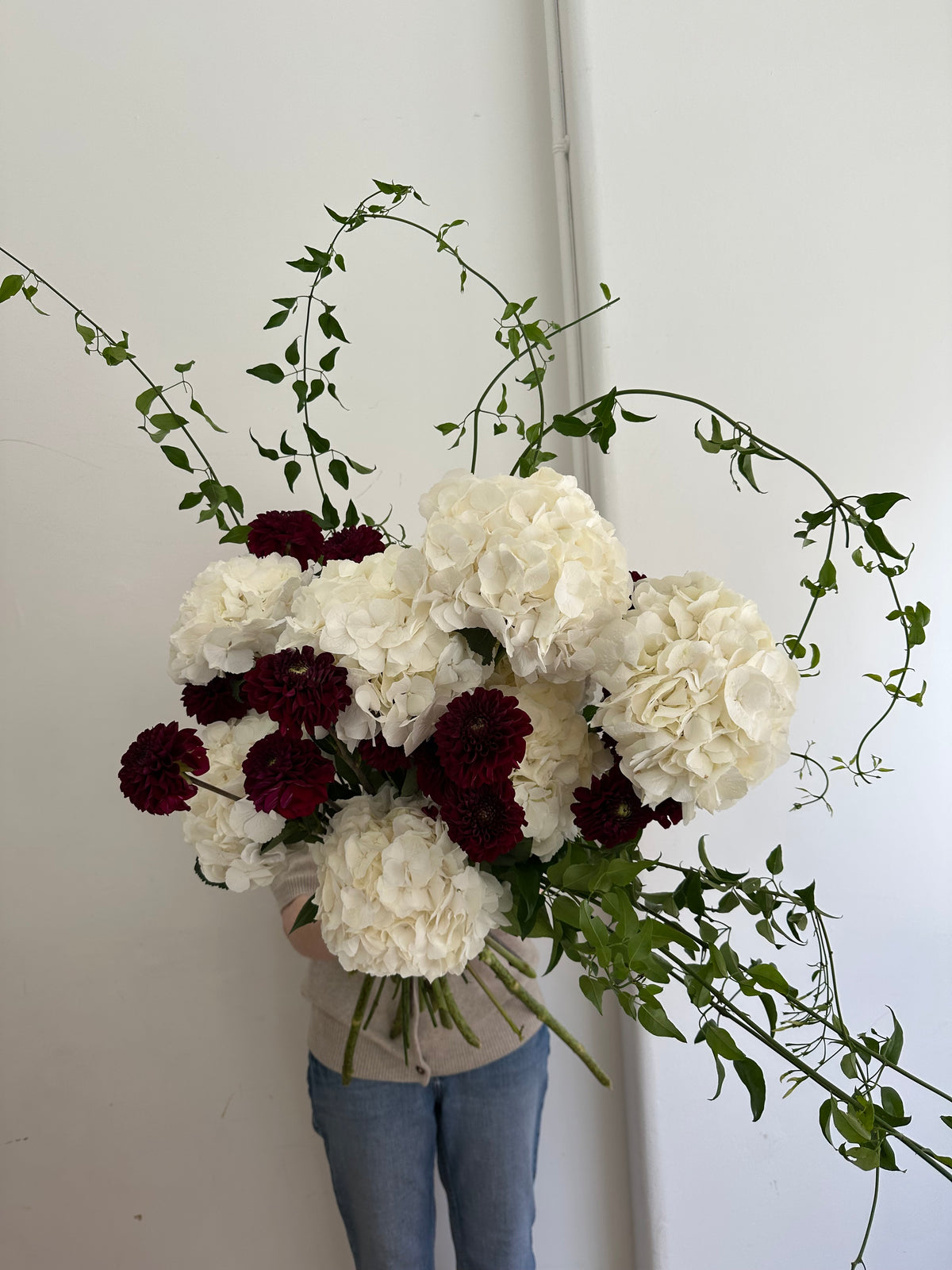 Summer signature - White and Burgundy